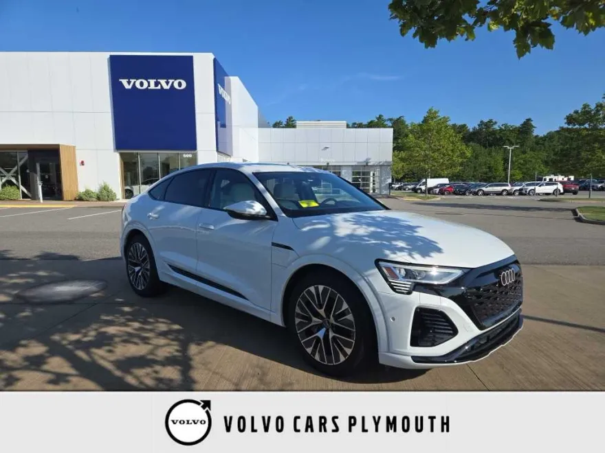 2024 Audi Q8 E-tron line Premium Plus photo 1