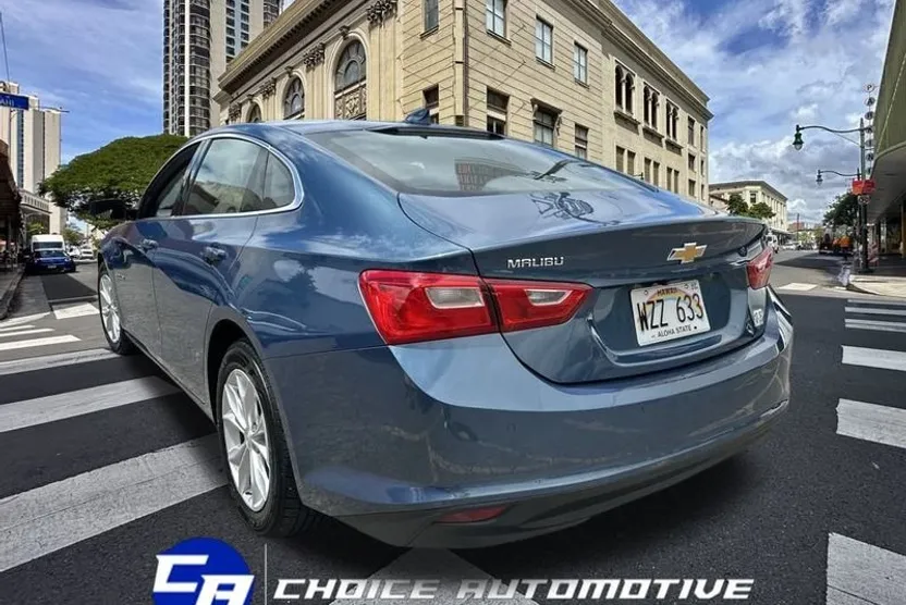 2025 Chevrolet Malibu 1LT photo 1
