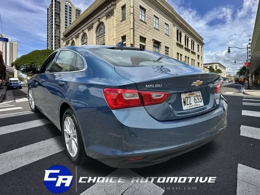 2025 Chevrolet Malibu 1LT photo 1