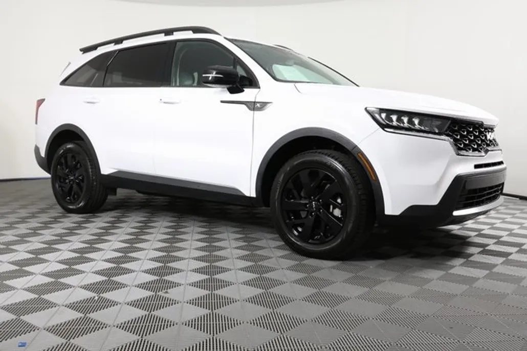 2022 Kia Sorento S photo 1