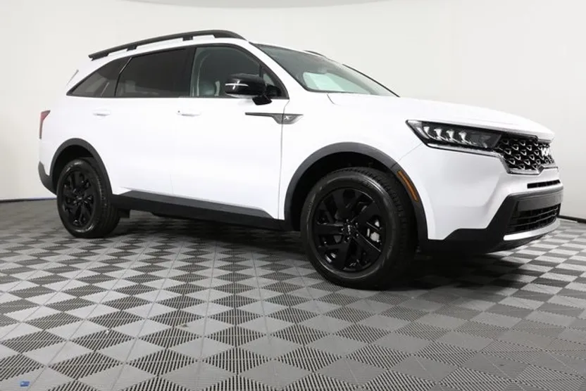 2022 Kia Sorento S photo 1