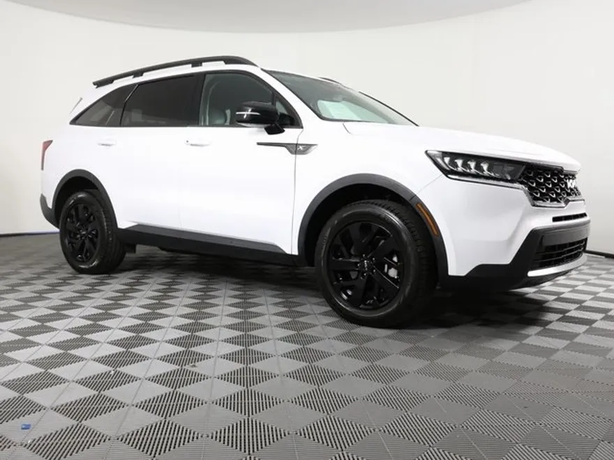 2022 Kia Sorento S photo 1