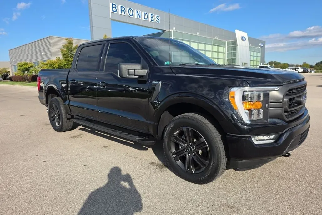 2022 Ford F-150 XLT photo 1