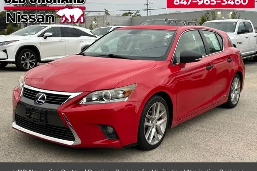 2016 Lexus CT 200h photo 1