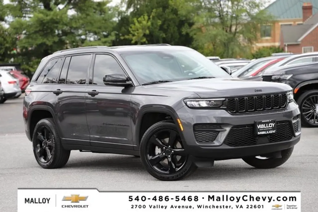 2023 Jeep Grand Cherokee Altitude photo 1