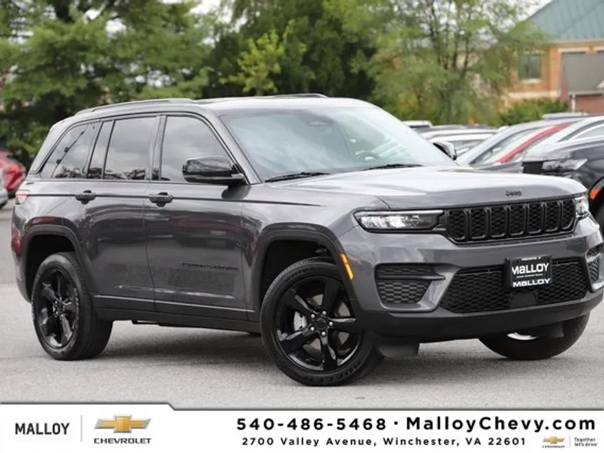 2023 Jeep Grand Cherokee Altitude photo 1