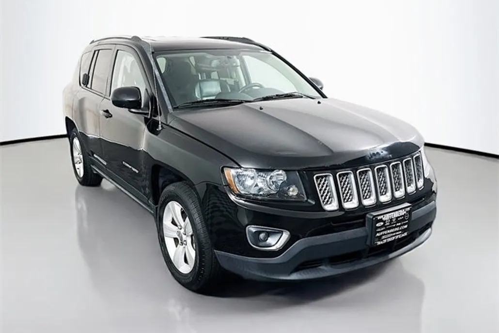 2015 Jeep Compass Latitude photo 1