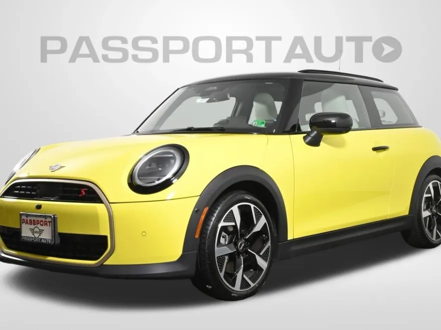 2025 Mini Cooper 2 Door Hardtop S photo 1
