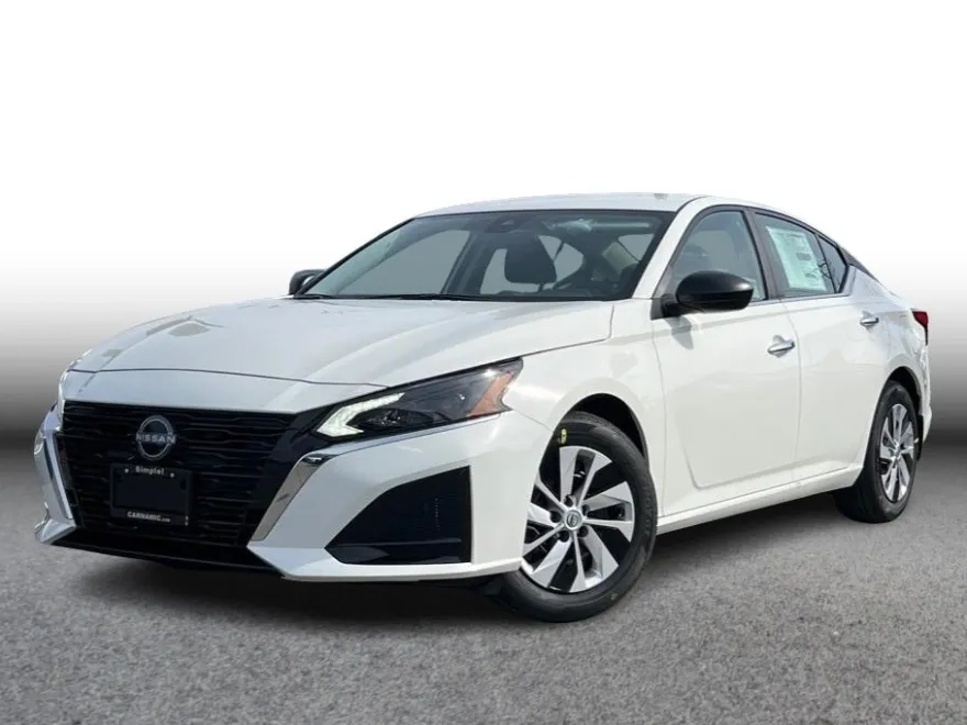 2025 Nissan Altima 2.5 photo 1