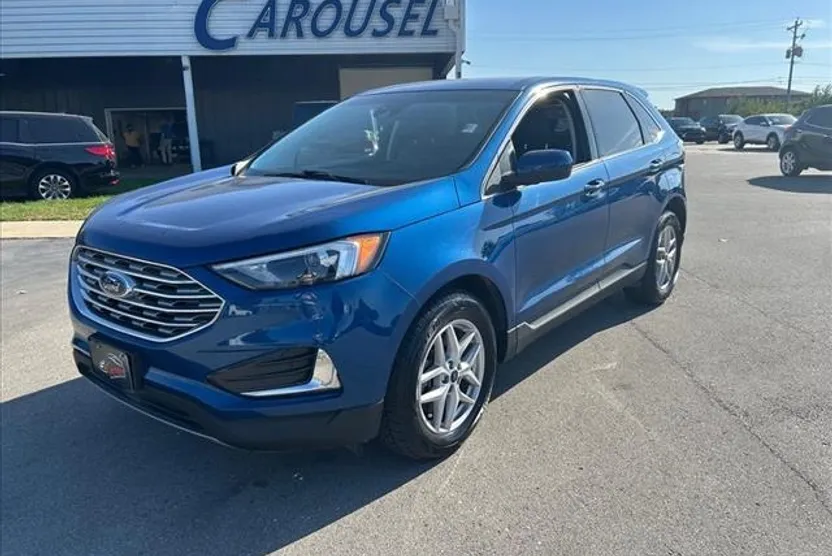 2022 Ford Edge SEL photo 1