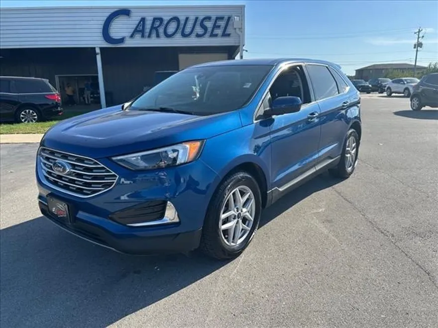 2022 Ford Edge SEL photo 1