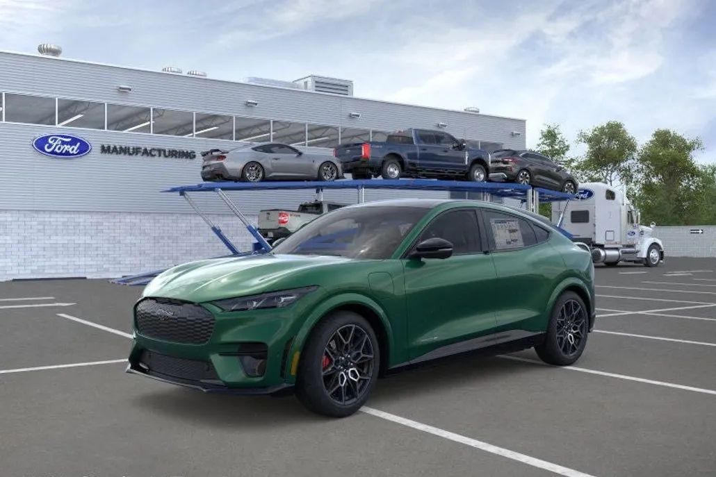 2025 Ford Mustang Mach-E GT photo 1