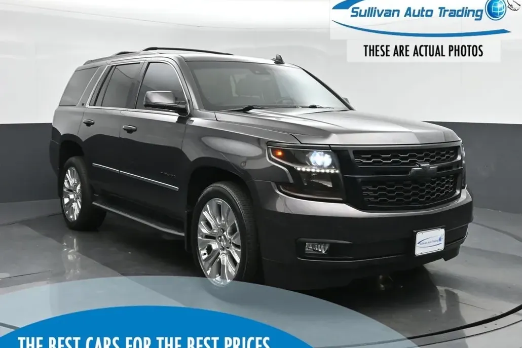 2016 Chevrolet Tahoe LT photo 1