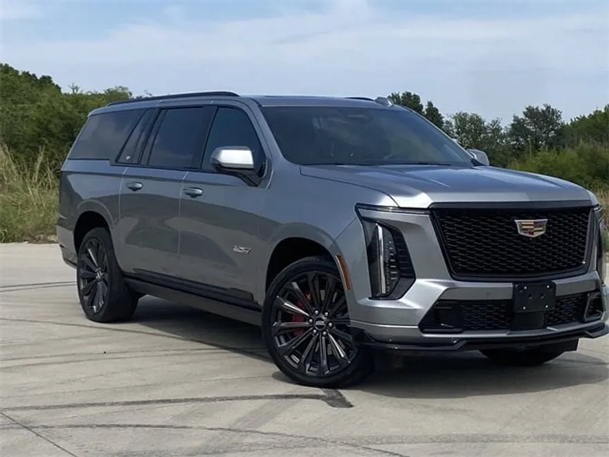 2025 Cadillac Escalade ESV V-Series photo 1