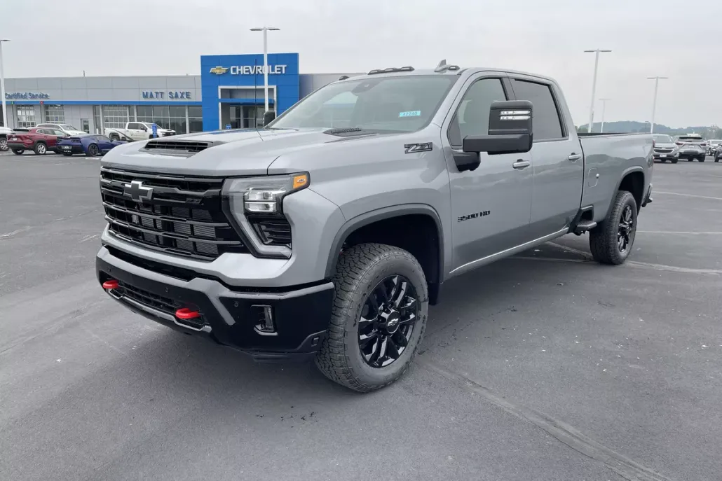 2025 Chevrolet Silverado 3500HD LTZ photo 1