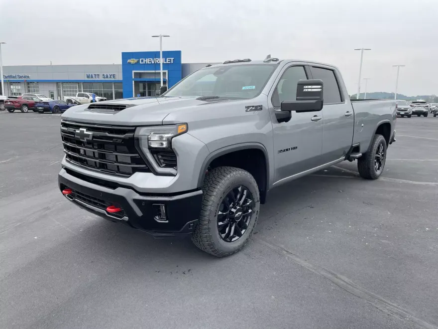 2025 Chevrolet Silverado 3500HD LTZ photo 1