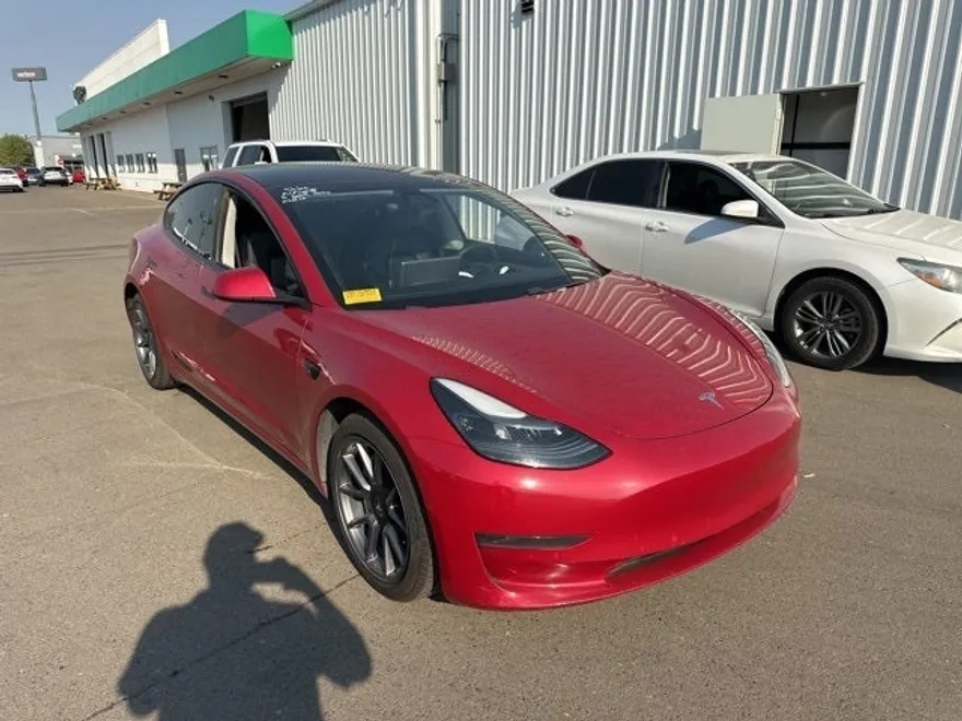 2021 Tesla Model 3 Standard Range Plus photo 1
