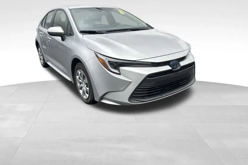 2024 Toyota Corolla Hybrid LE photo 1