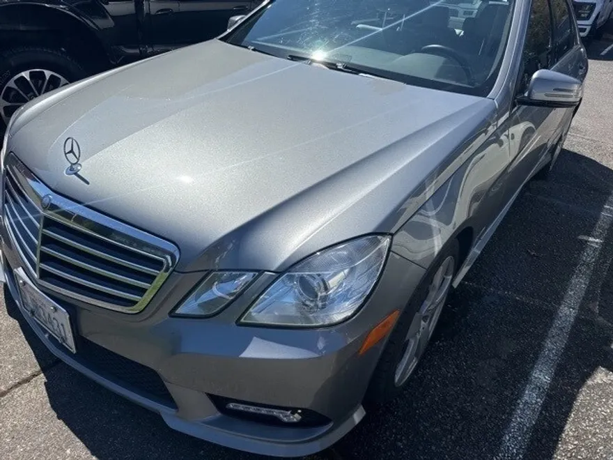 2011 Mercedes Benz E 350 Sedan photo 1