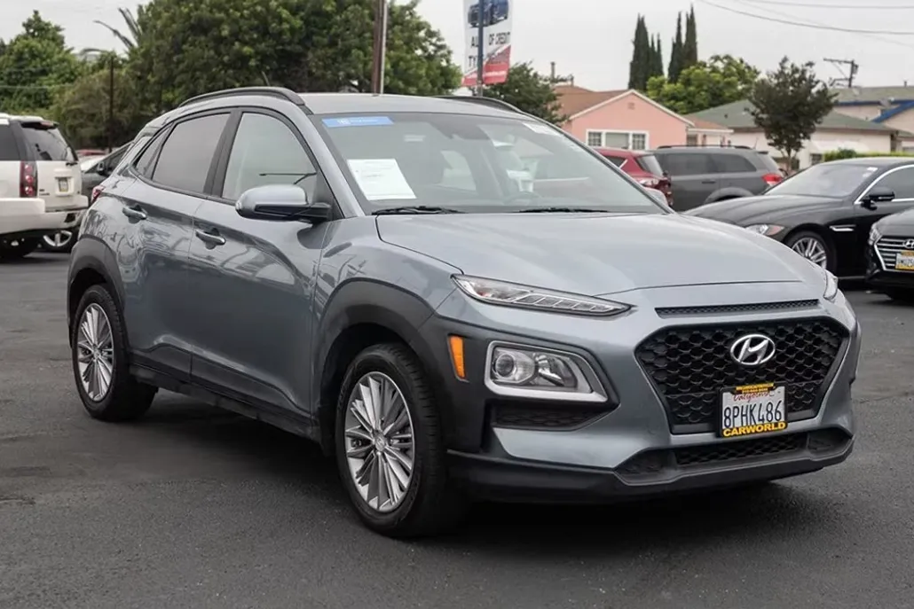 2020 Hyundai Kona SEL photo 1