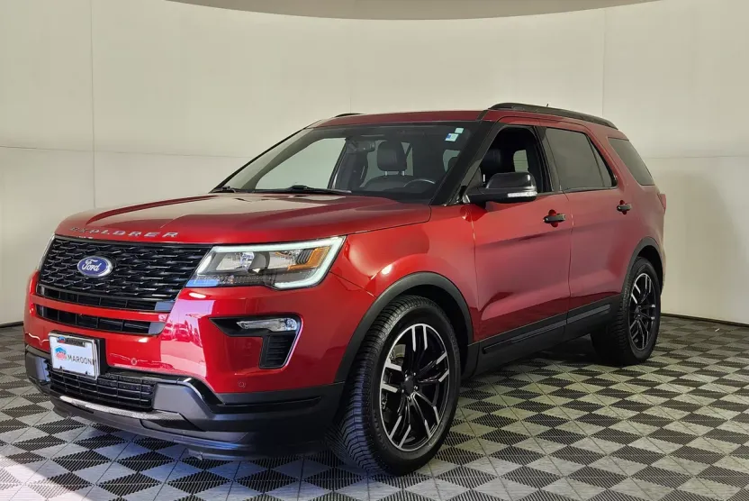 2018 Ford Explorer Sport photo 1