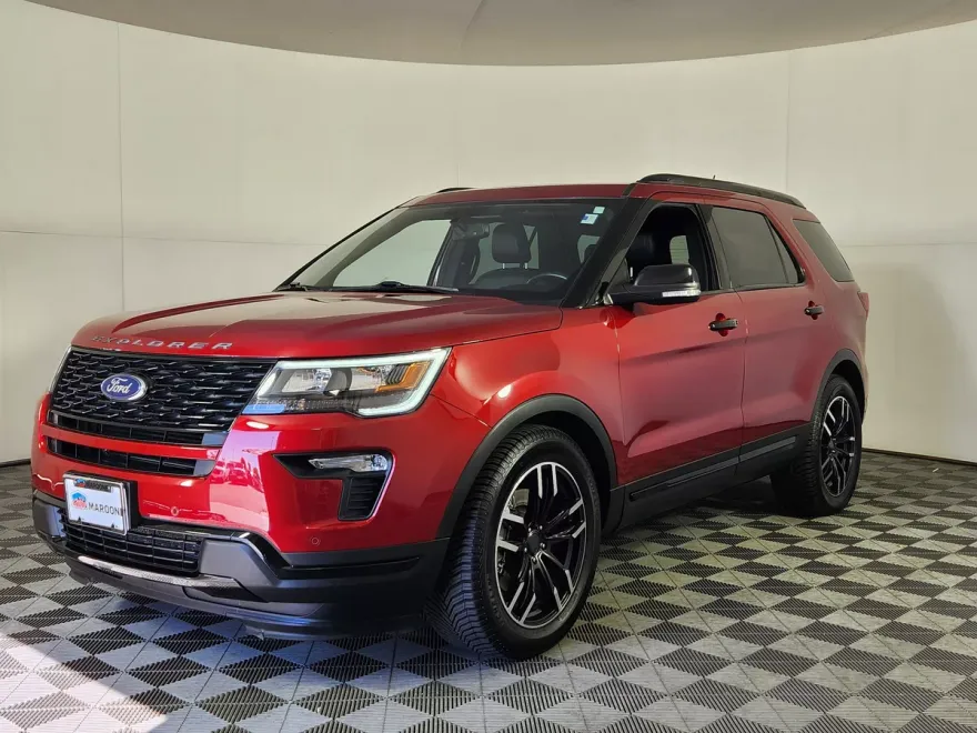 2018 Ford Explorer Sport photo 1