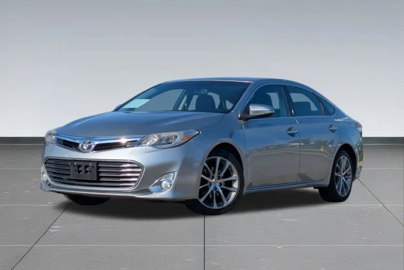 2015 Toyota Avalon XLE Touring photo 1