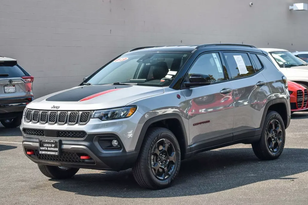 2023 Jeep Compass Trailhawk photo 1