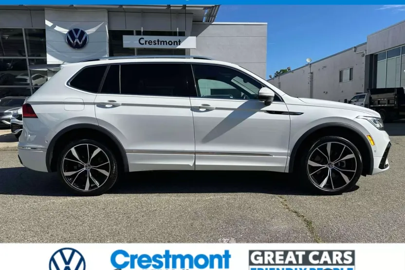 2022 Volkswagen Tiguan SEL Premium R-Line photo 1