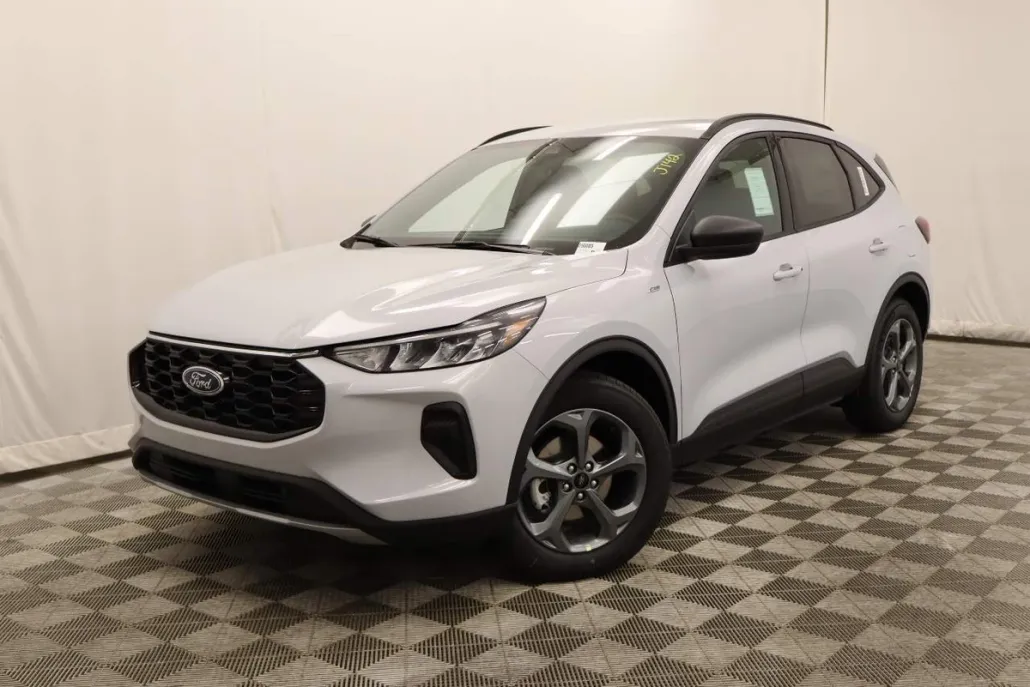 2025 Ford Escape Hybrid ST-Line photo 1
