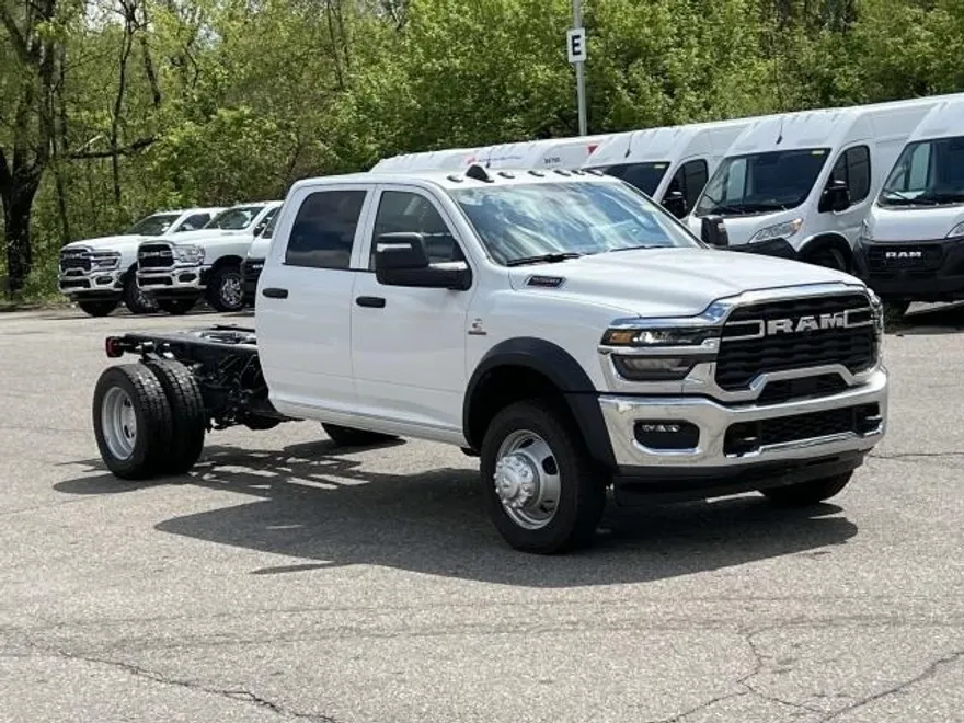 2025 Ram 5500 Tradesman photo 1