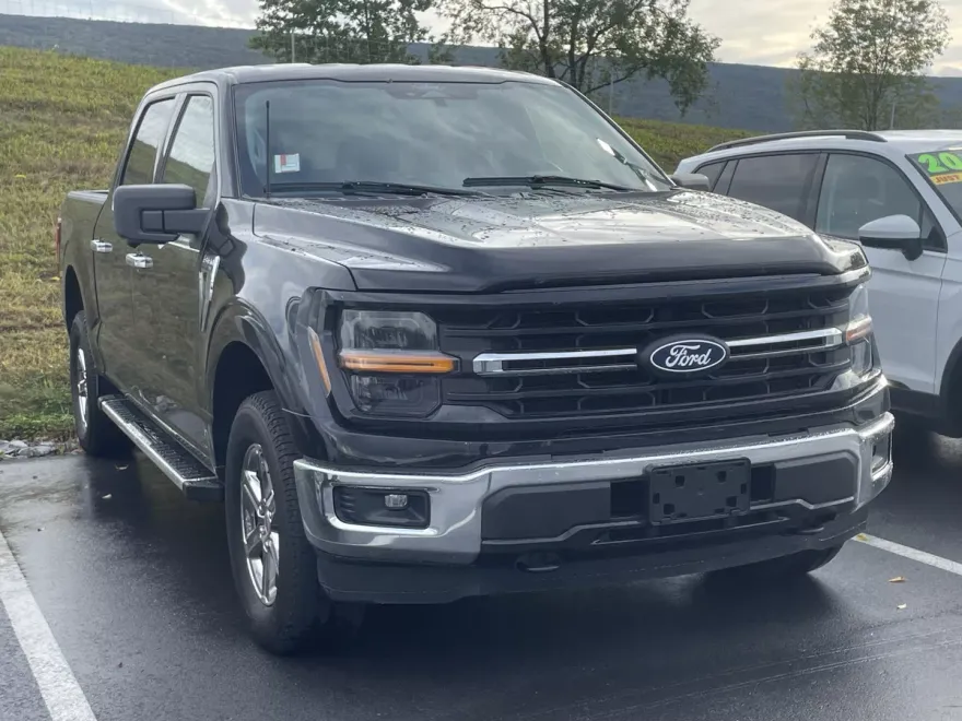2024 Ford F-150 XLT photo 1