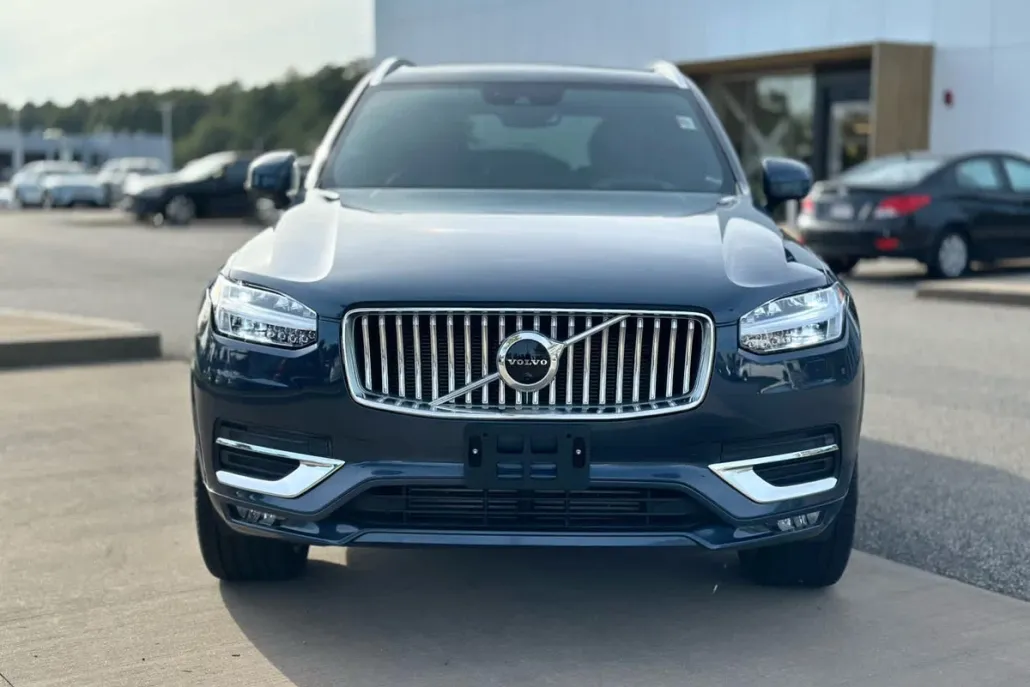 2022 Volvo XC90 T6 AWD Inscription photo 1