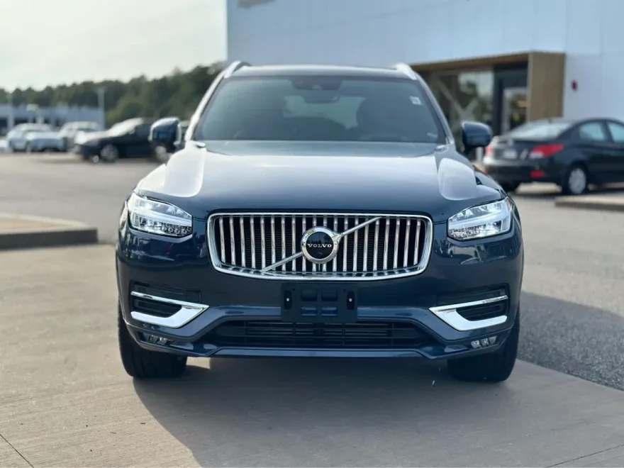 2022 Volvo XC90 T6 AWD Inscription photo 1
