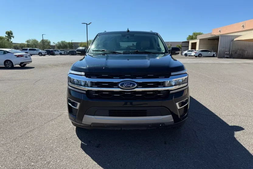 2023 Ford Expedition MAX Limited photo 1