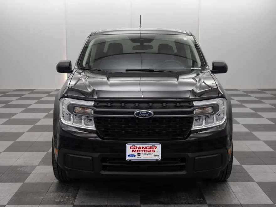2022 Ford Maverick XLT photo 1