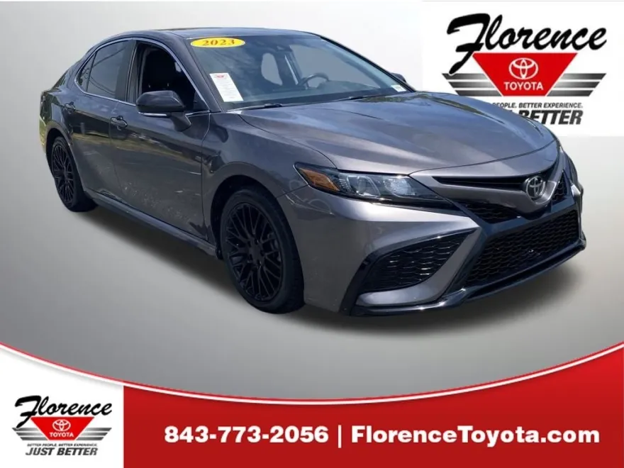 2023 Toyota Camry SE photo 1