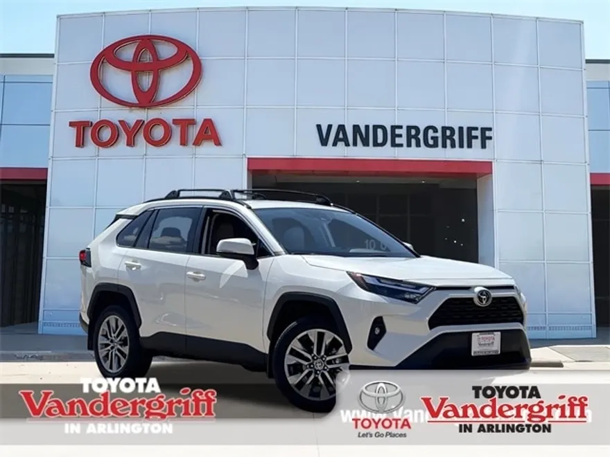 2022 Toyota RAV4 XLE Premium photo 1