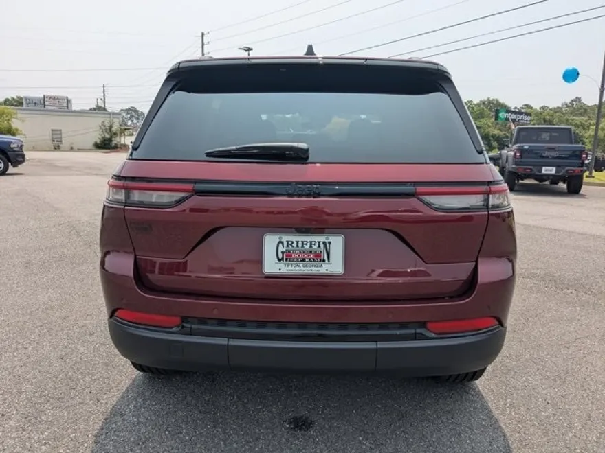 2025 Jeep Grand Cherokee Altitude X photo 1