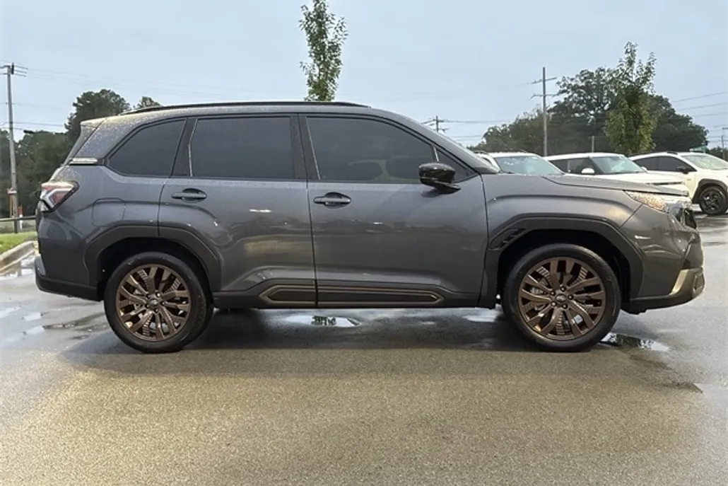 2025 Subaru Forester Sport photo 1