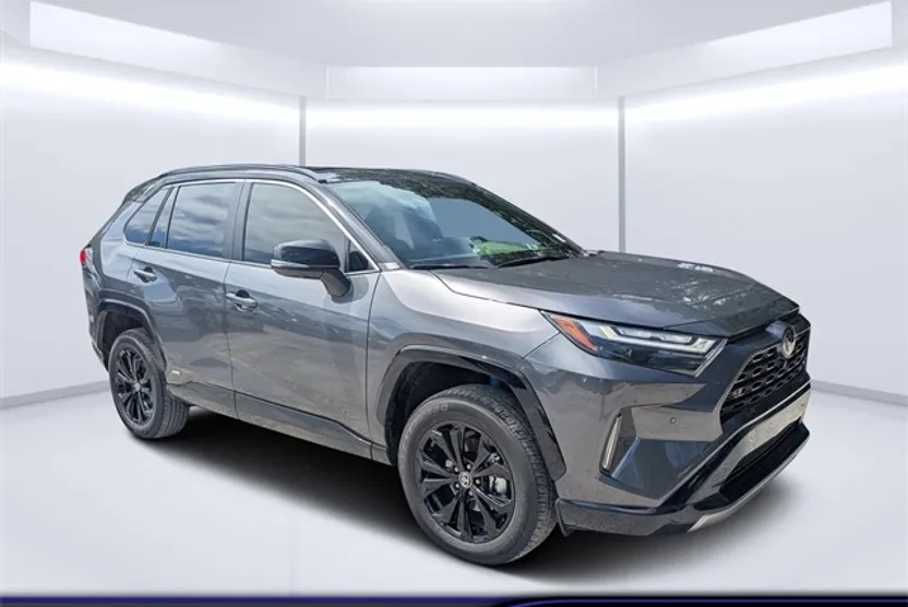 2025 Toyota RAV4 Hybrid XSE photo 1