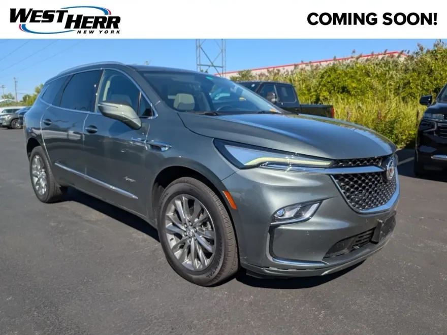 2023 Buick Enclave Avenir photo 1