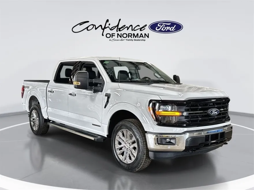 2025 Ford F-150 XLT photo 1