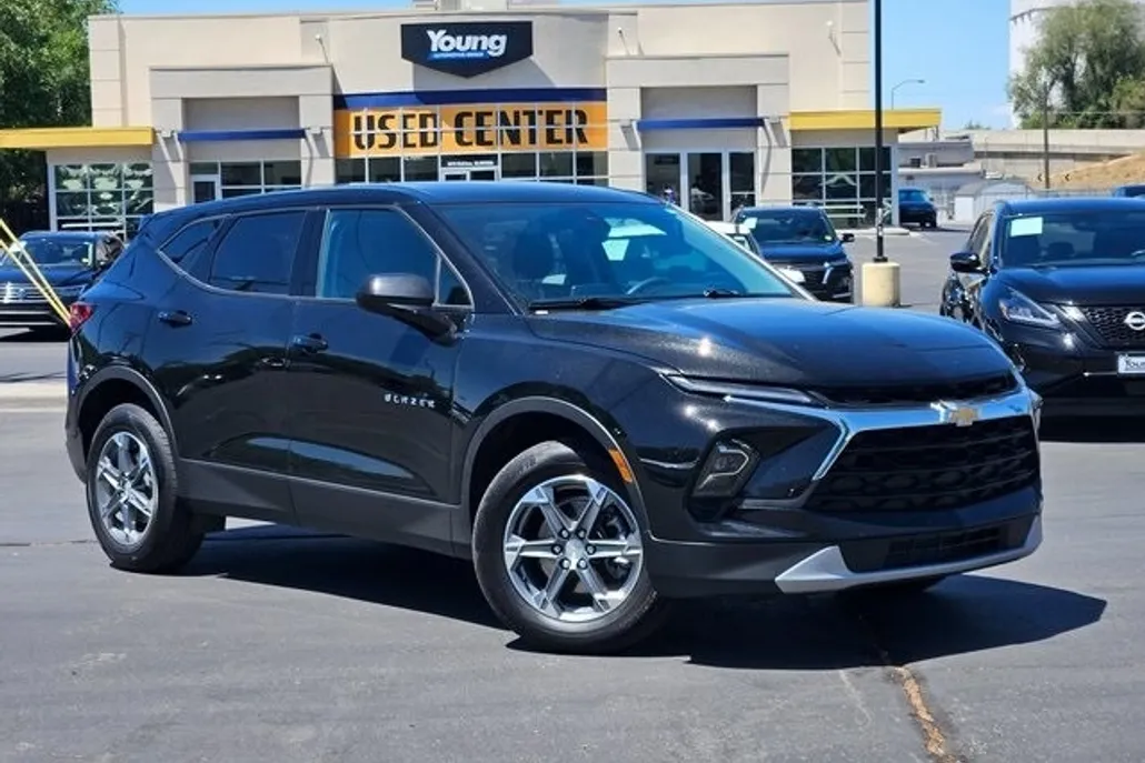 2023 Chevrolet Blazer 2LT photo 1