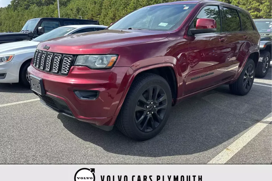 2017 Jeep Grand Cherokee Laredo photo 1