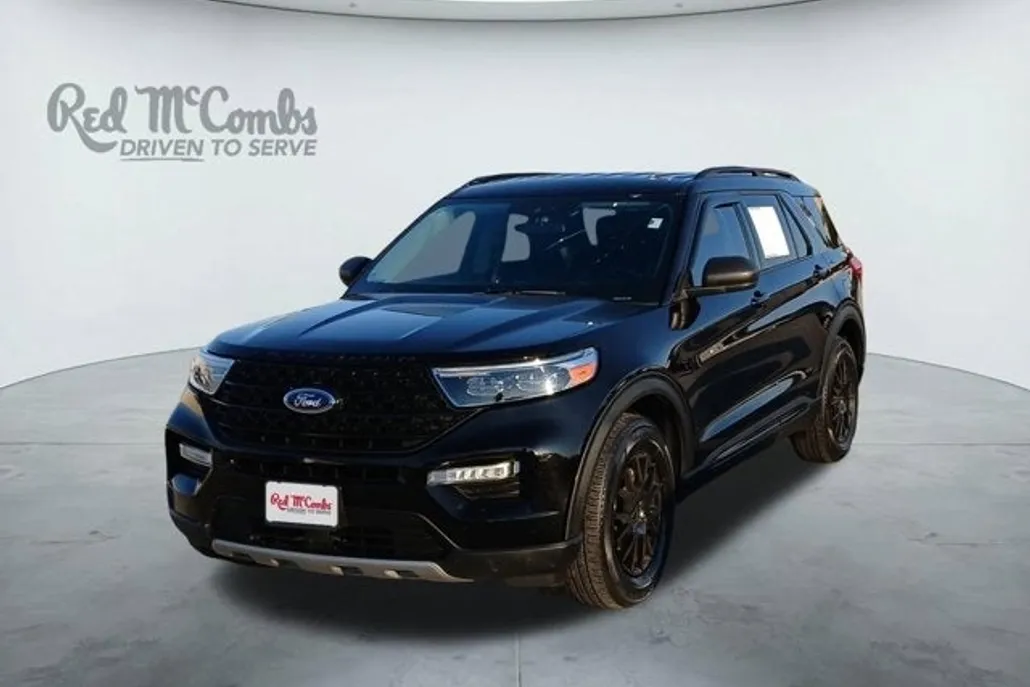 2023 Ford Explorer XLT photo 1