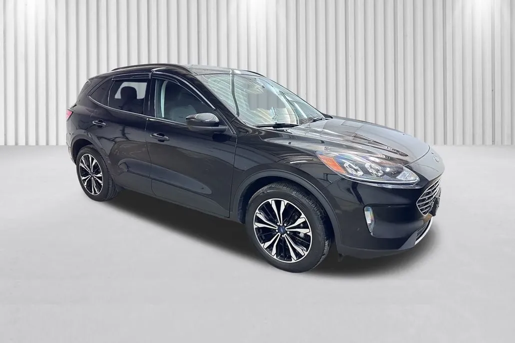 2022 Ford Escape SEL photo 1