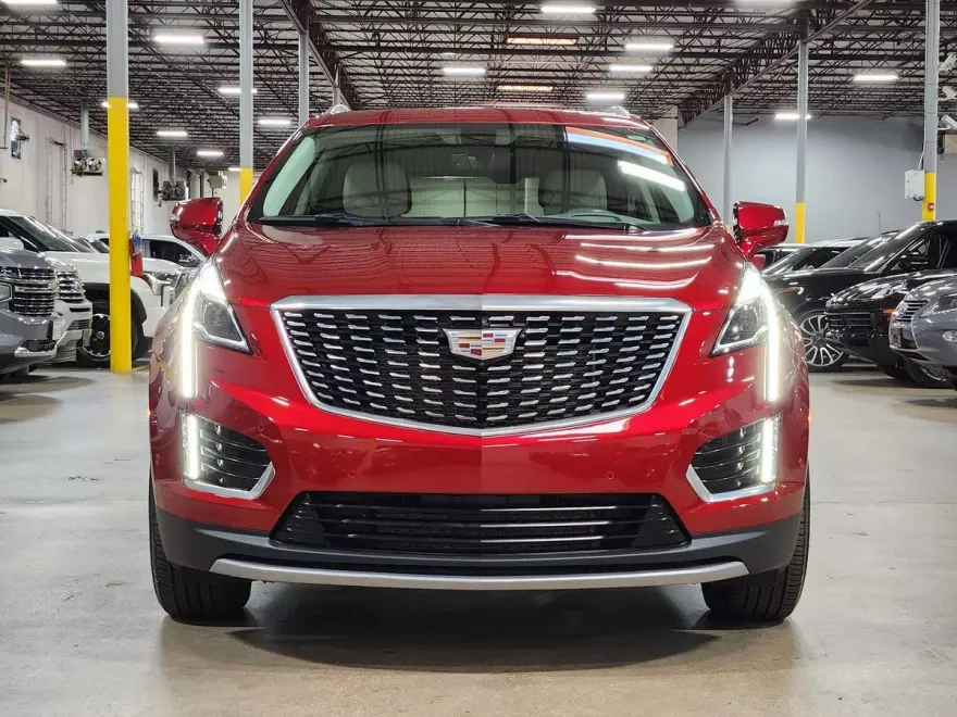 2022 Cadillac XT5 Premium Luxury photo 1