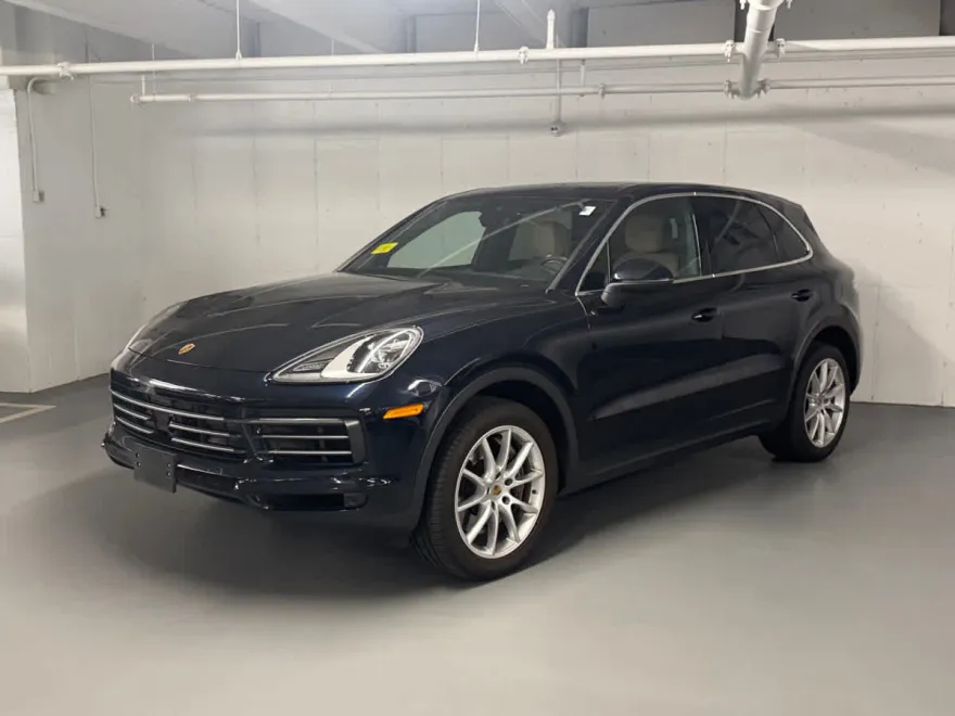 2021 Porsche Cayenne photo 1