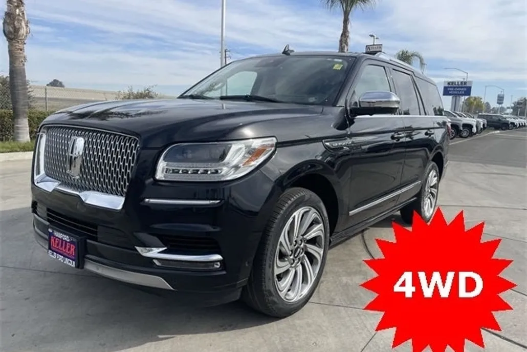 2021 Lincoln Navigator Black Label photo 1